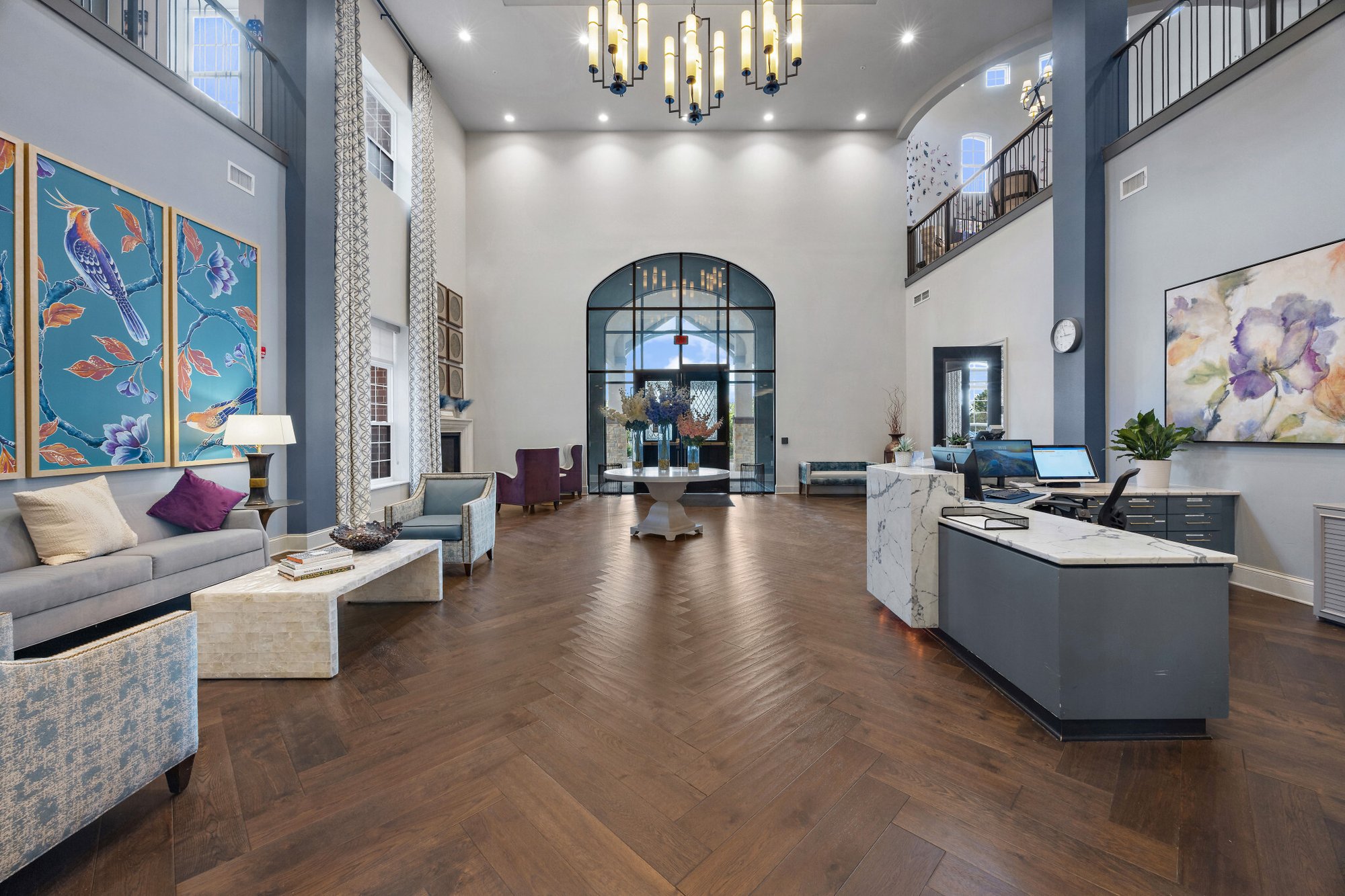 Commercial_16040_West_Greenfield_Avenue_001